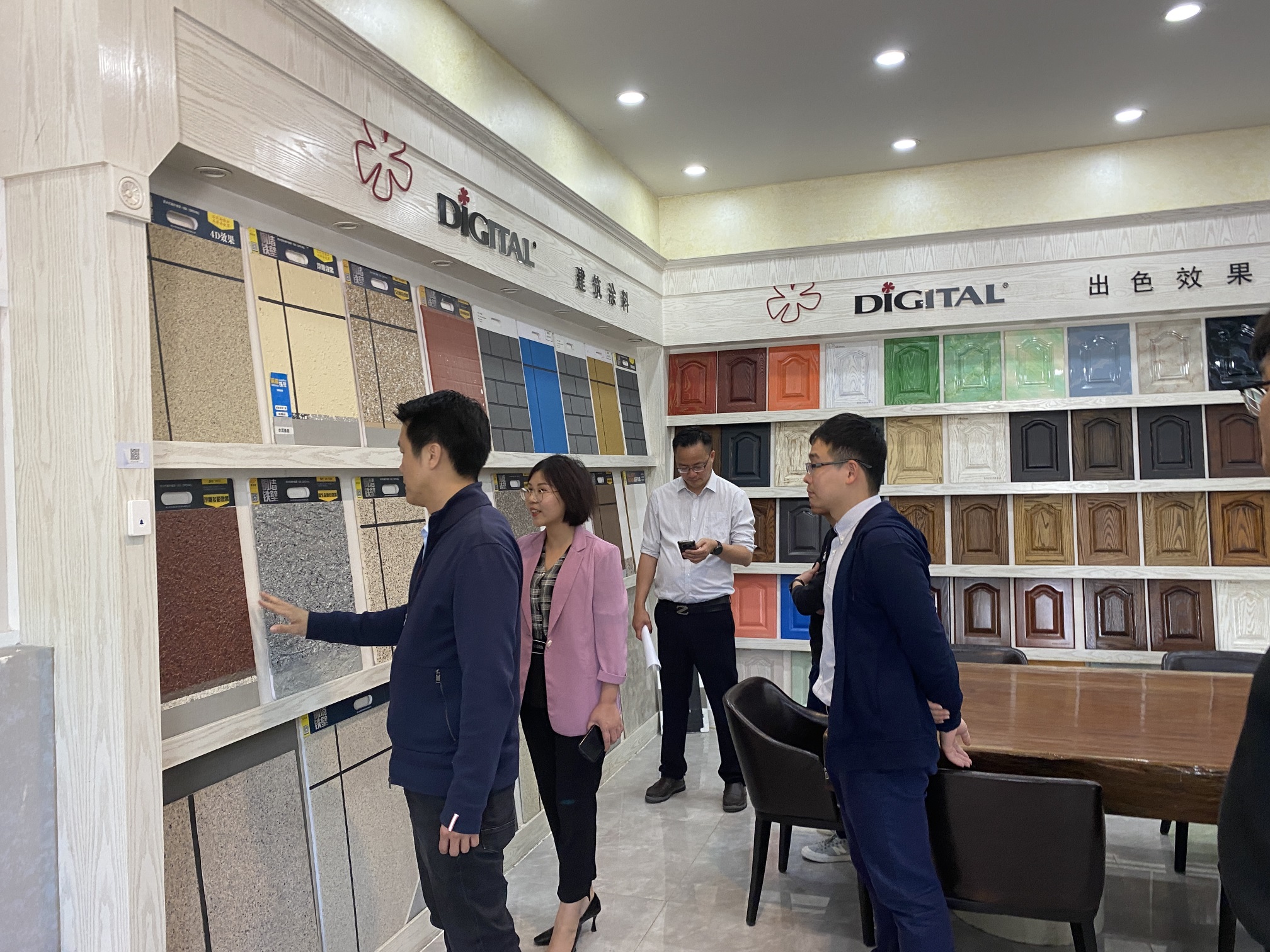 數碼彩要聞|杏壇鎮鎮長到數碼彩企業走訪。